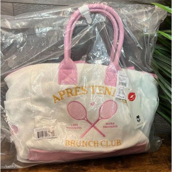 NWT Wildfox Pink Apres White Tennis Brunch Club Embroidered Terry Cloth Tote - Picture 5 of 7